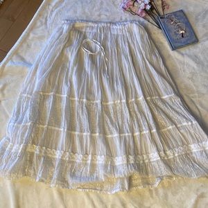 Boho white with silver threading full skirt size s/m